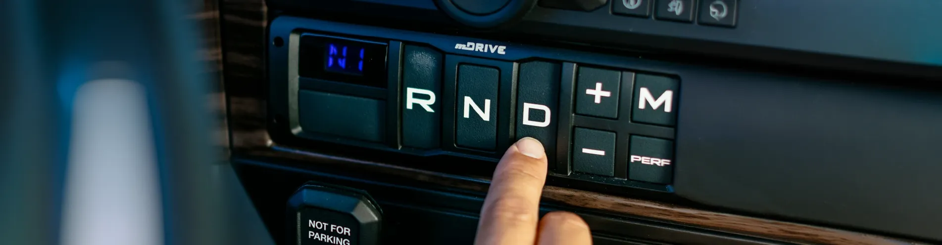 Botones de transmisión mDrive HD de un camión Mack